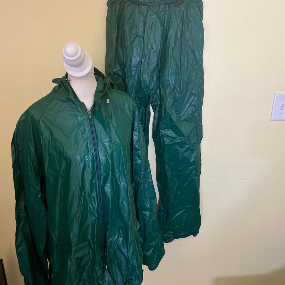 Stansport Green Rain Jacket and Pants Set Large
